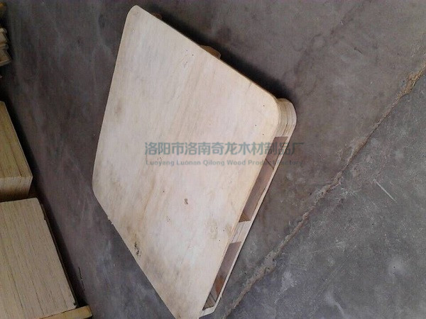 出口木托盤與其他運(yùn)輸支撐材料的對(duì)比分析